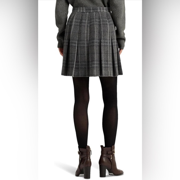 Lauren Ralph Lauren Button Front Mini Skirt - Picture 3 of 4